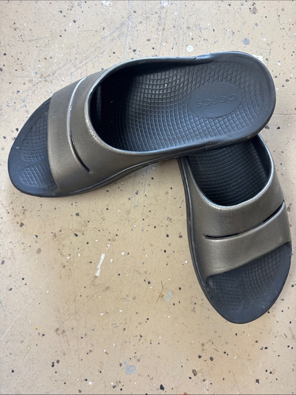 OOFOS Metallic Bronze Women's Slide Sandals
